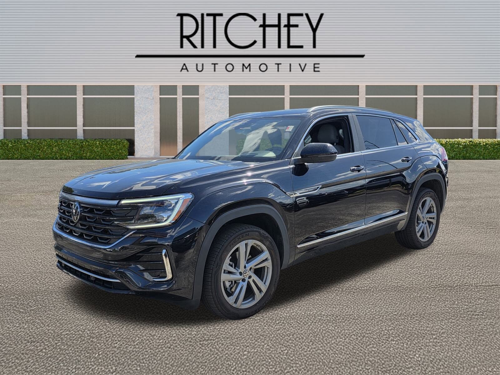 2024 Volkswagen Atlas Cross Sport SEL R-Line photo 4
