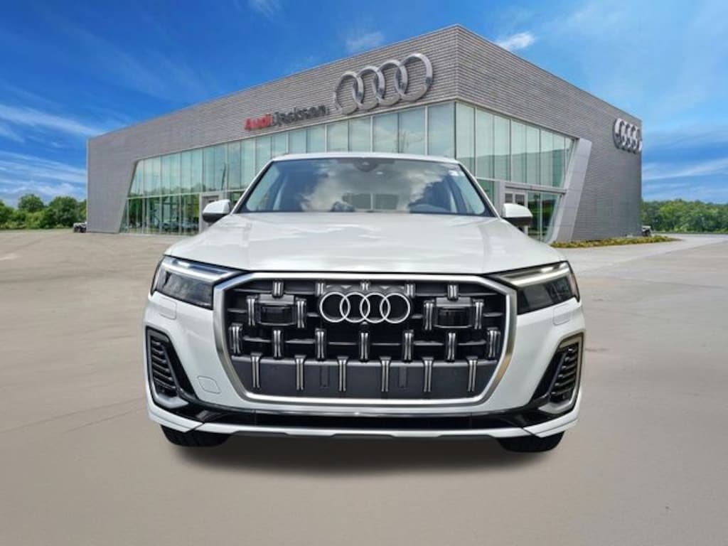Certified 2025 Audi Q7 55 Premium Plus SUV