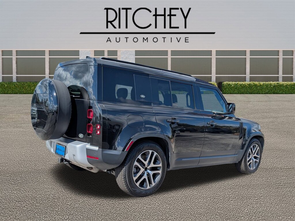 Certified 2023 Land Rover Defender SE SUV