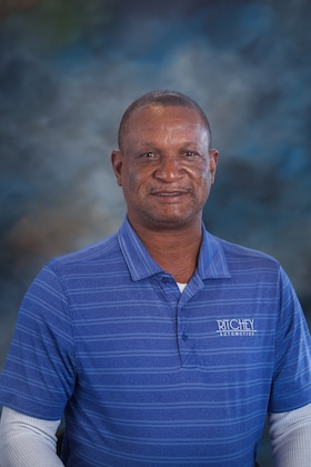 Staff member Arthur Taylor from ID_ef0b68d3f497