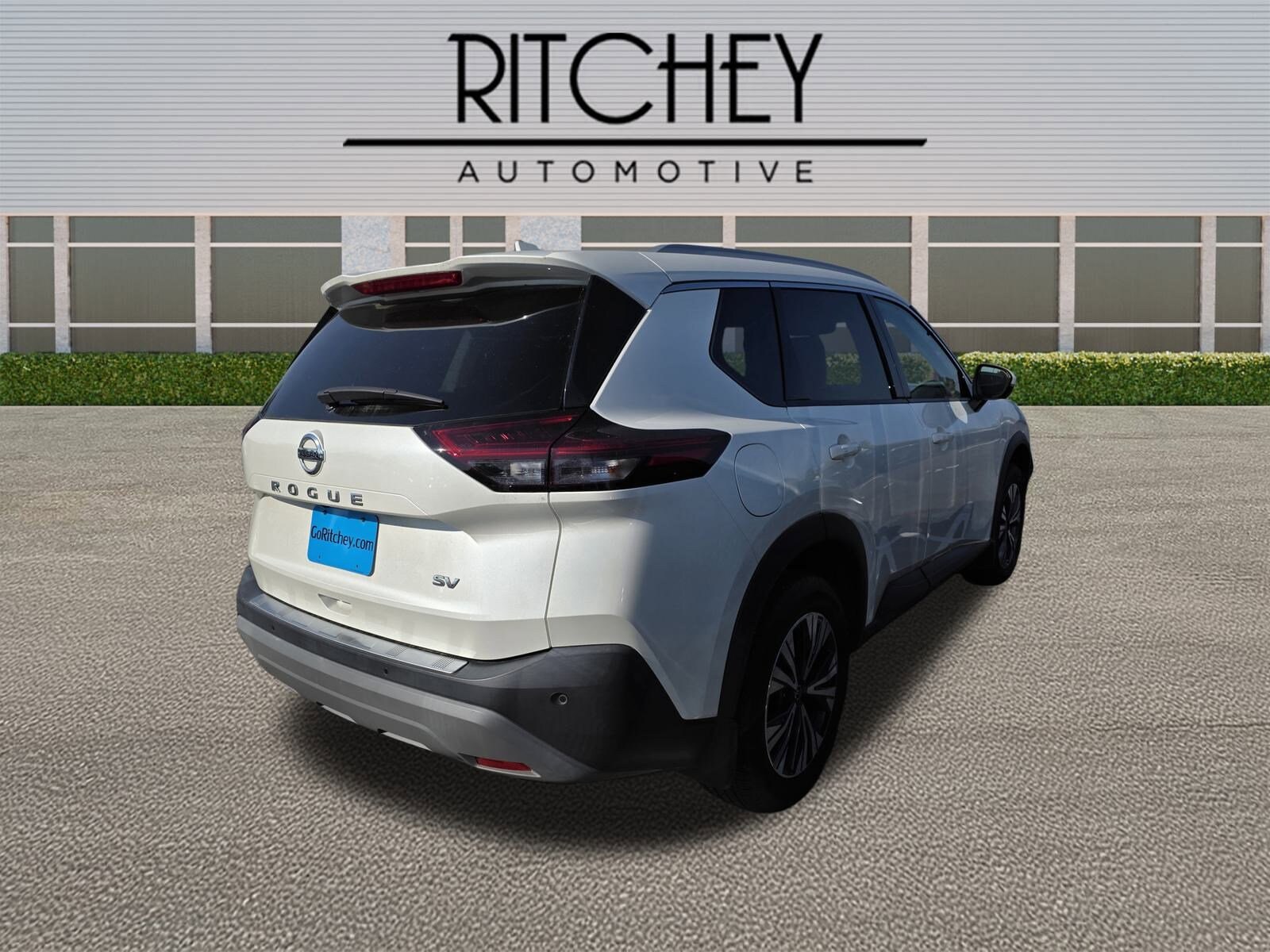 2021 Nissan Rogue SV photo 2