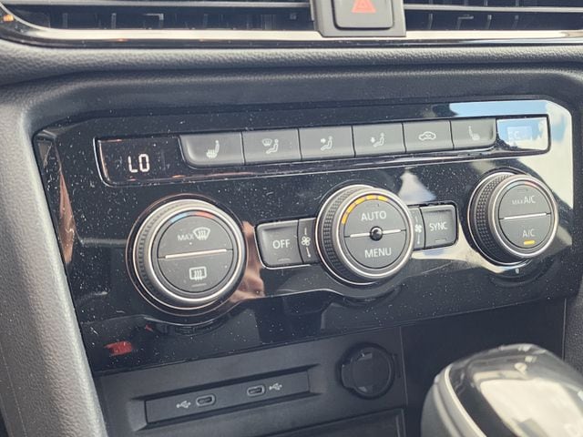 2024 Volkswagen Taos SE - Photo 19
