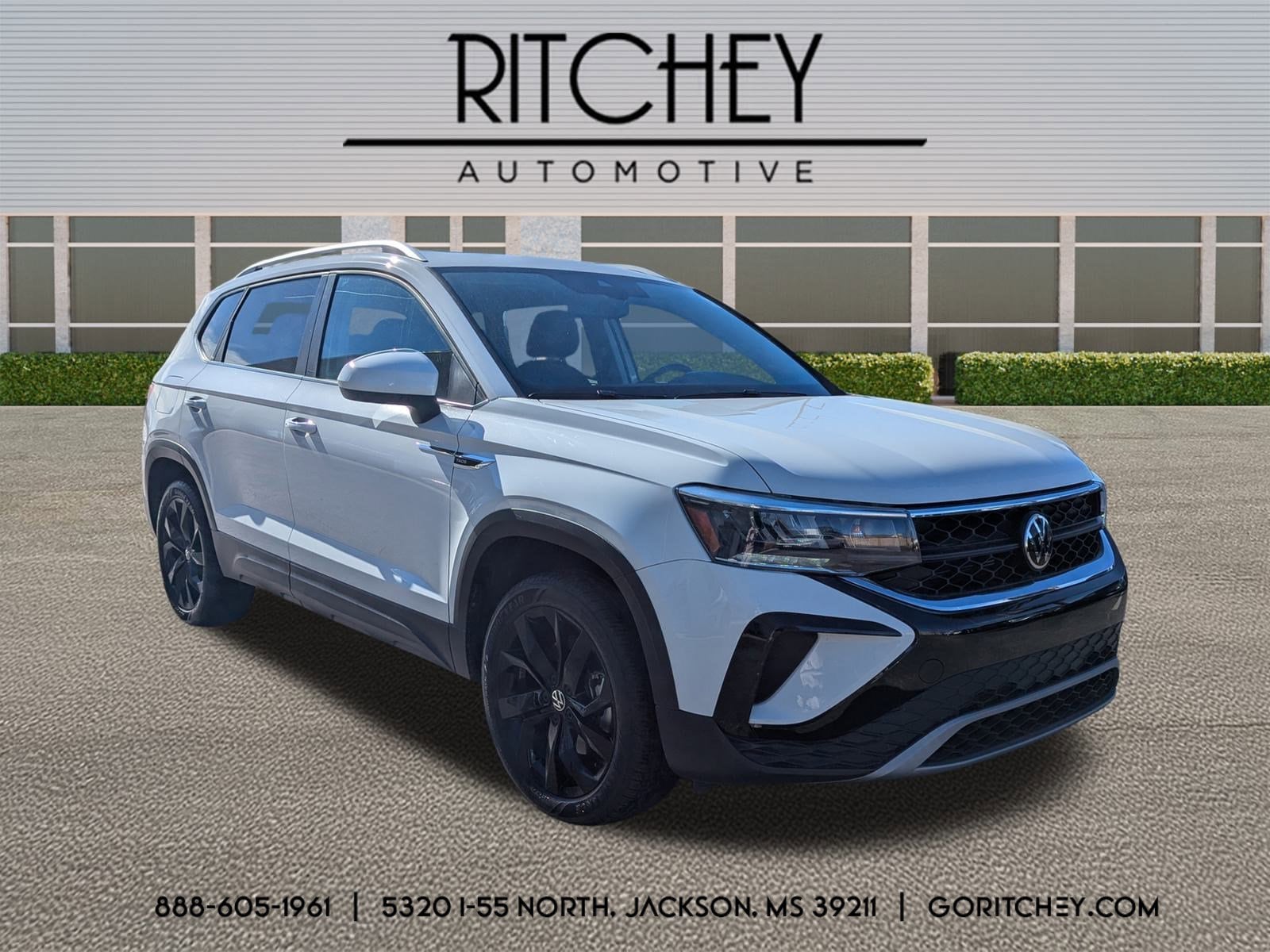 2023 Volkswagen Taos SE's photo