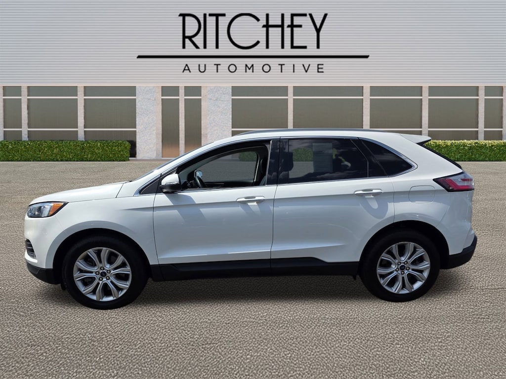 Used 2022 Ford Edge Titanium SUV