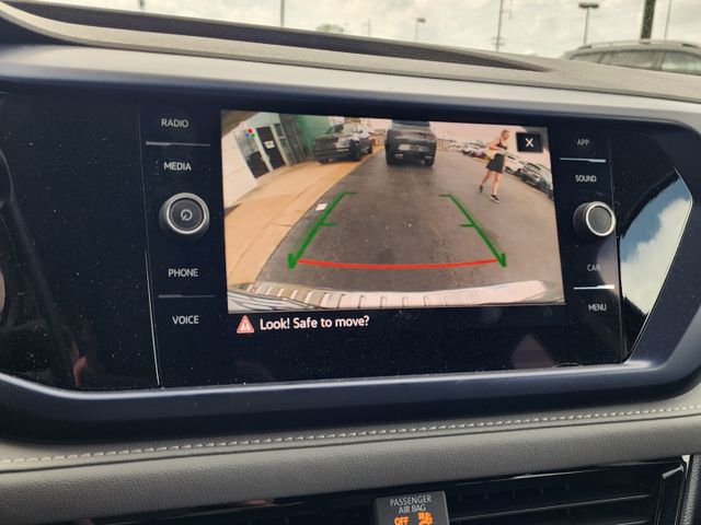2024 Volkswagen Taos SE - Photo 22