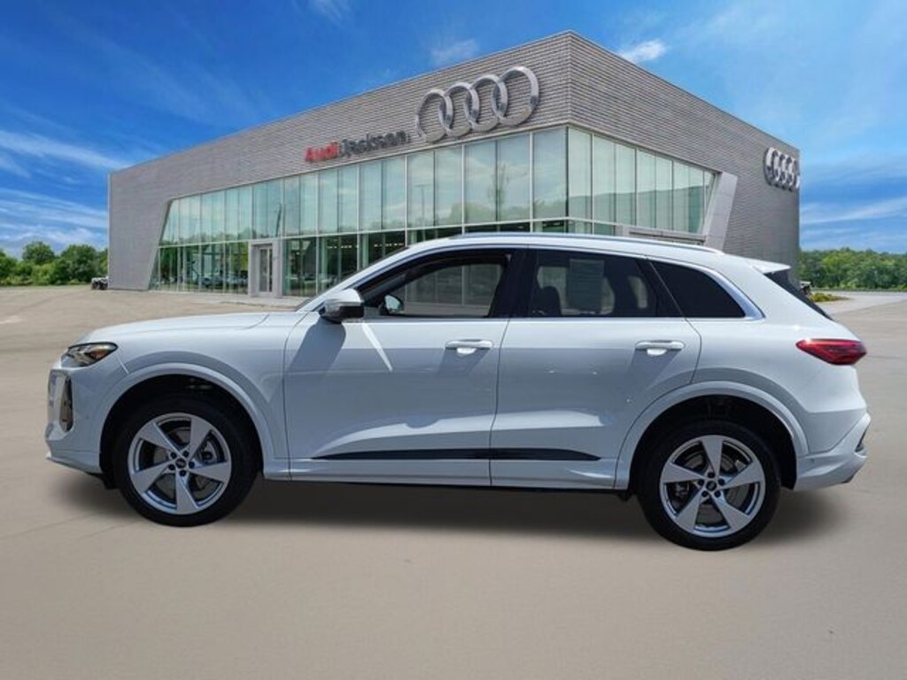 Certified 2025 Audi Q5 2.0T Premium Plus SUV