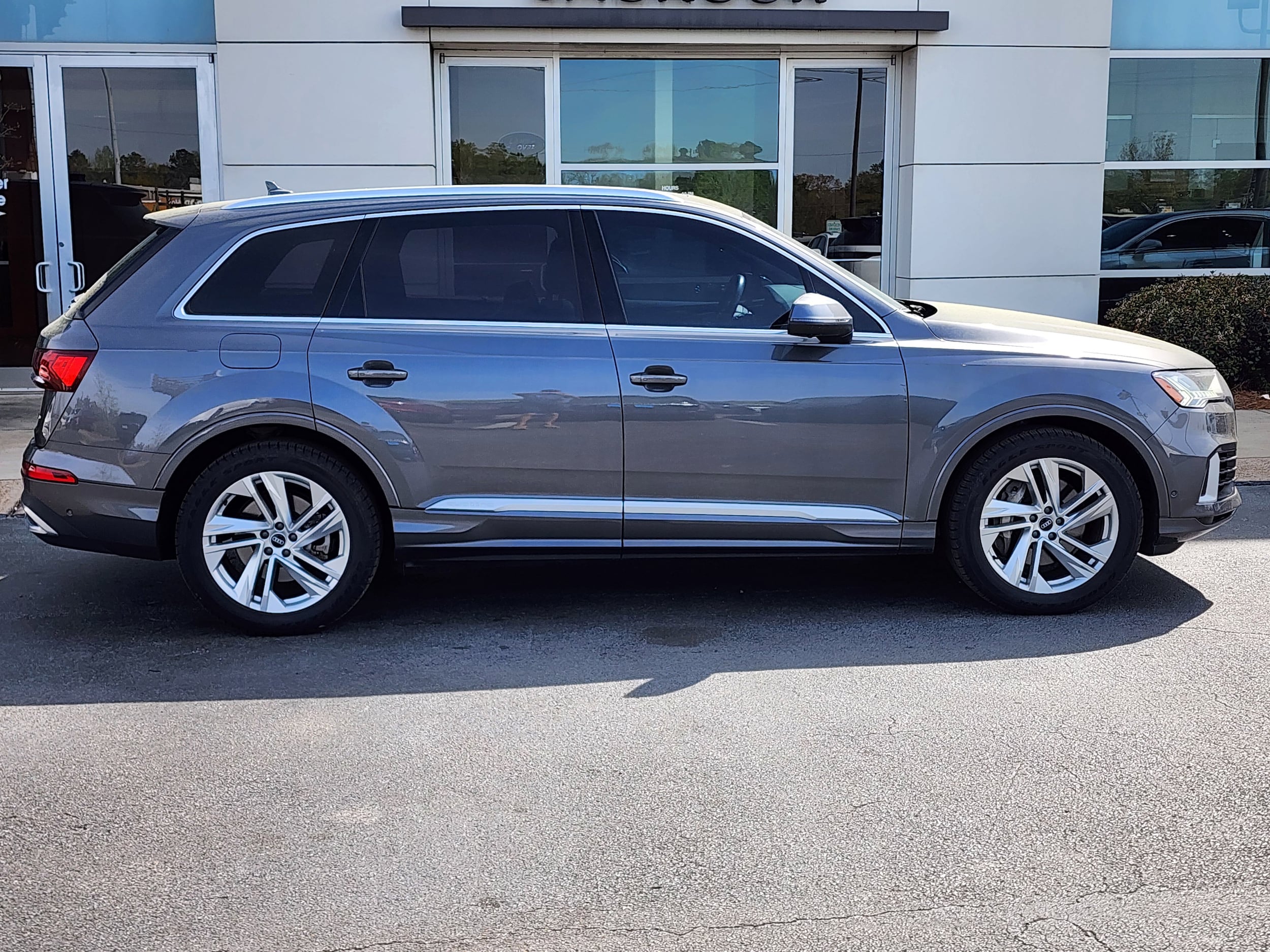 Used 2021 Audi Q7 Prestige with VIN WA1VXAF7XMD018414 for sale in Jackson, MS