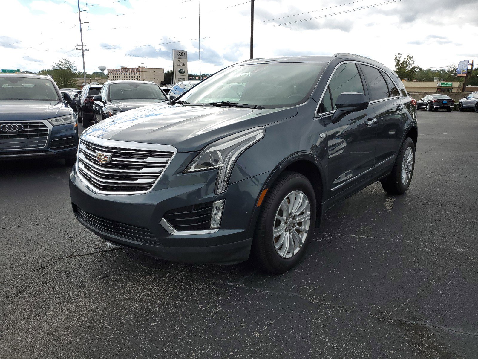 Used 2019 Cadillac XT5 Base with VIN 1GYKNARS4KZ299442 for sale in Jackson, MS