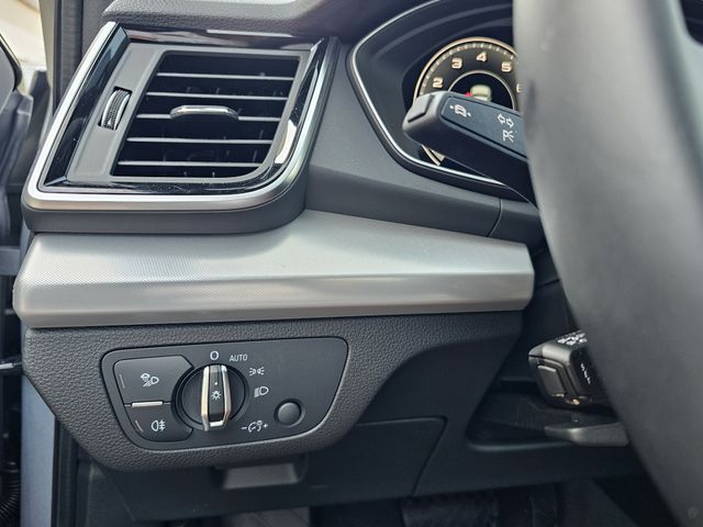2025 Audi Q5 Premium - Photo 18