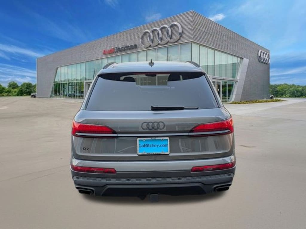 Certified 2025 Audi Q7 55 Prestige SUV