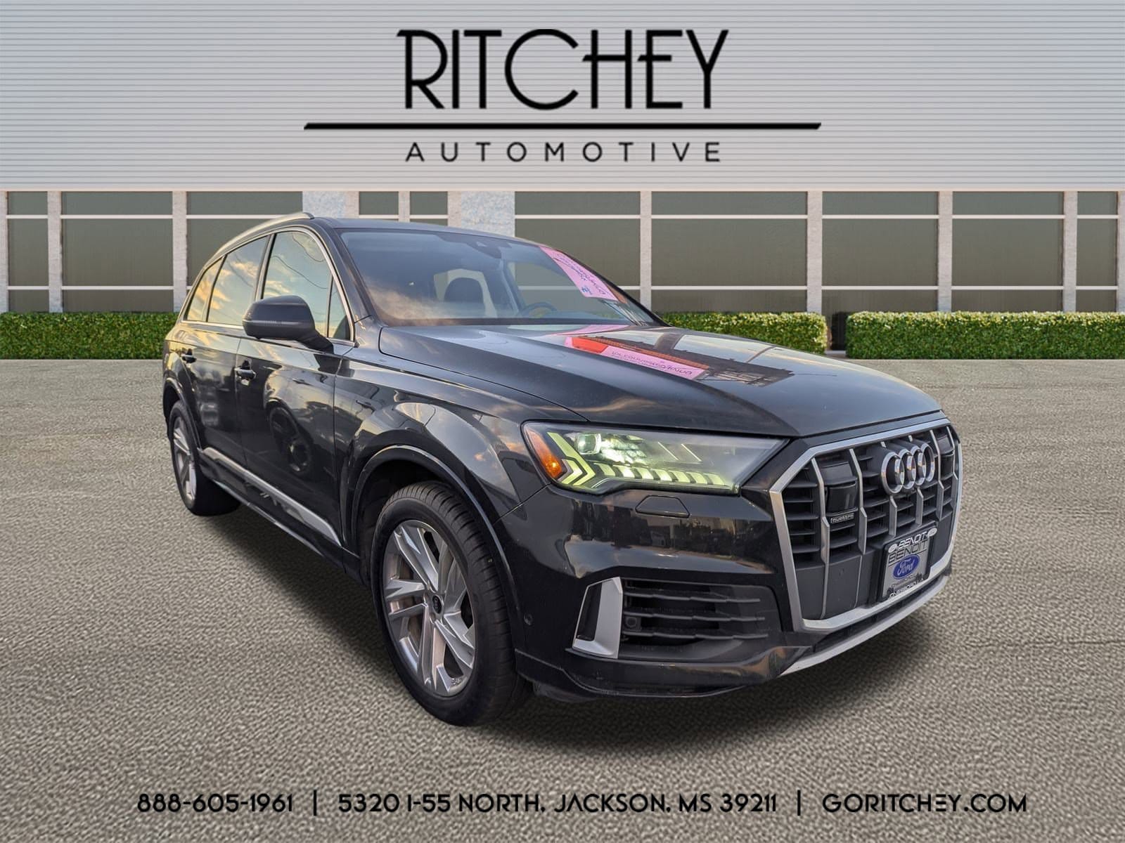 2023 Audi Q7 55 Premium Plus's photo