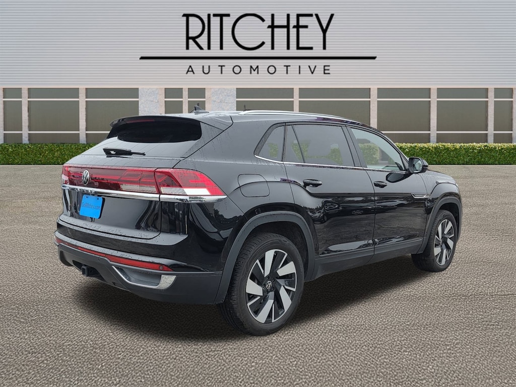 Used 2024 Volkswagen Atlas Cross Sport 2.0T SE w/Technology SUV