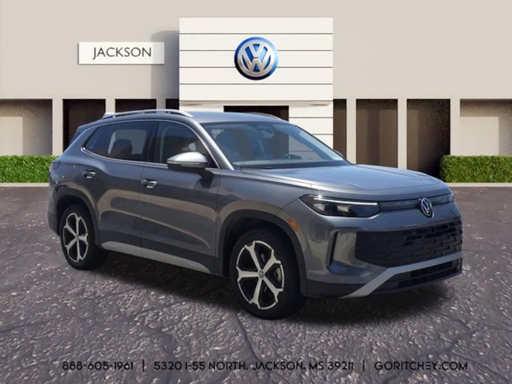 Used 2025 Volkswagen Tiguan 2.0T SE SUV