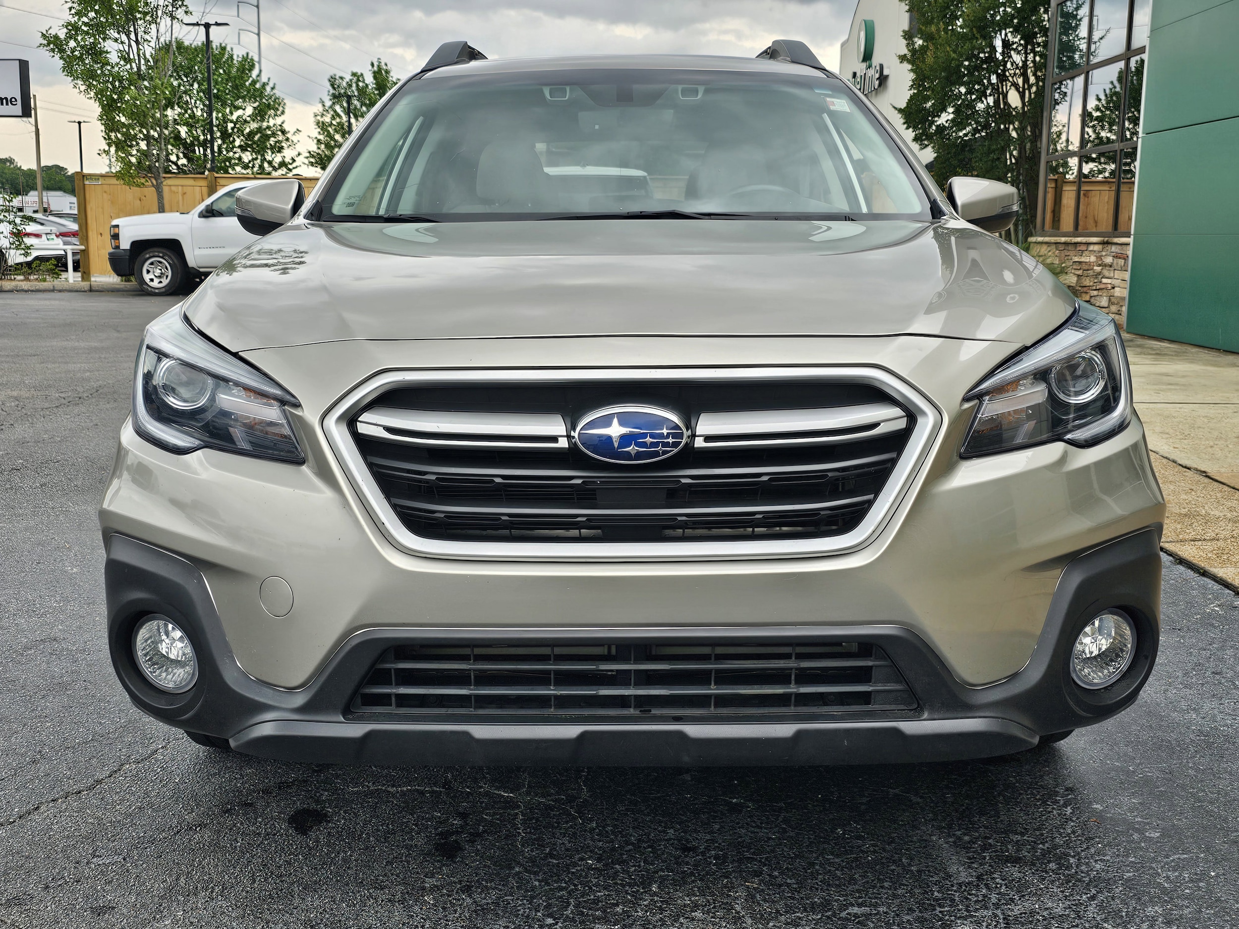 Used 2018 Subaru Outback Limited with VIN 4S4BSANC0J3201811 for sale in Jackson, MS