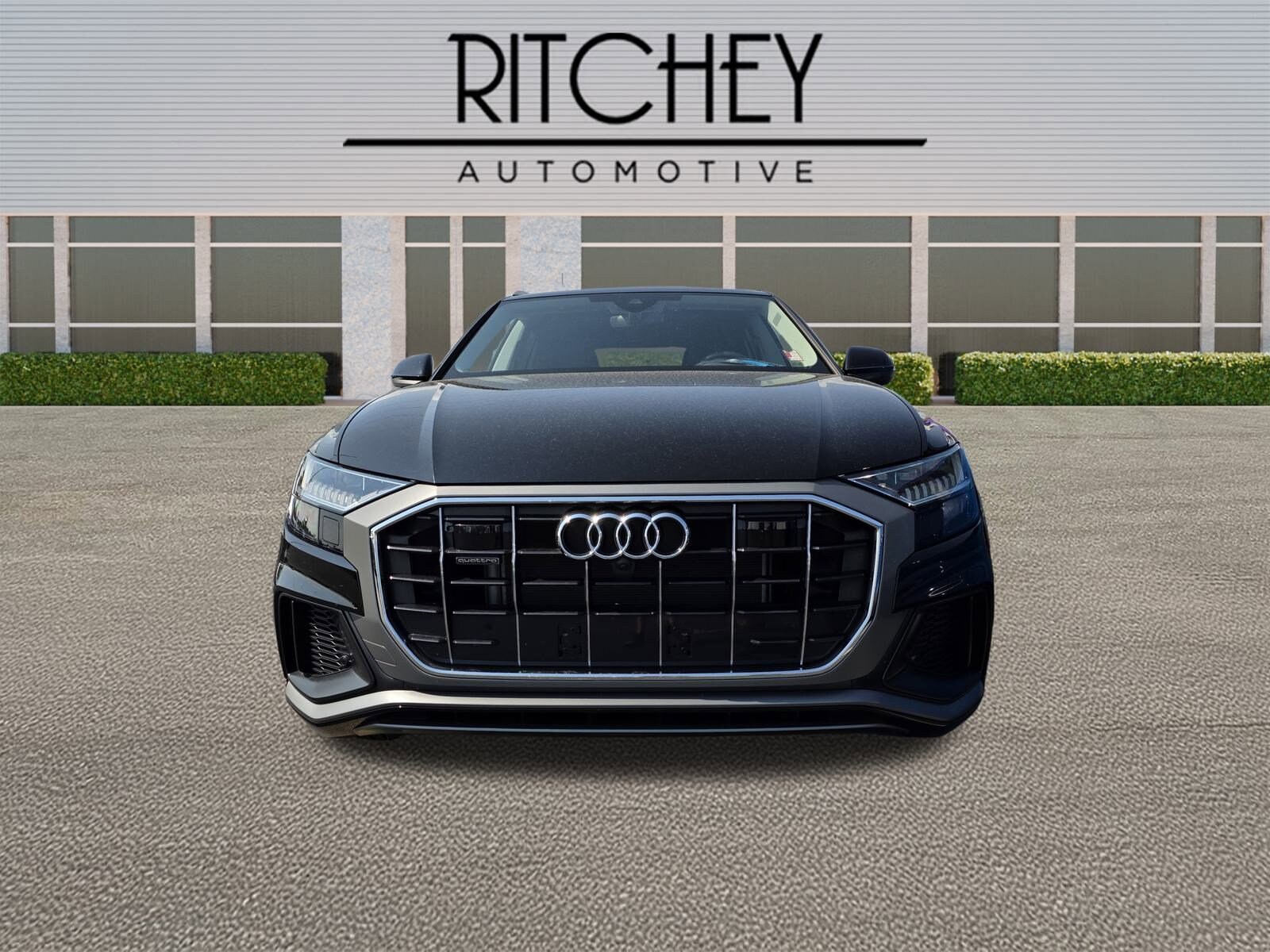 2023 Audi Q8 line Premium Plus photo 2