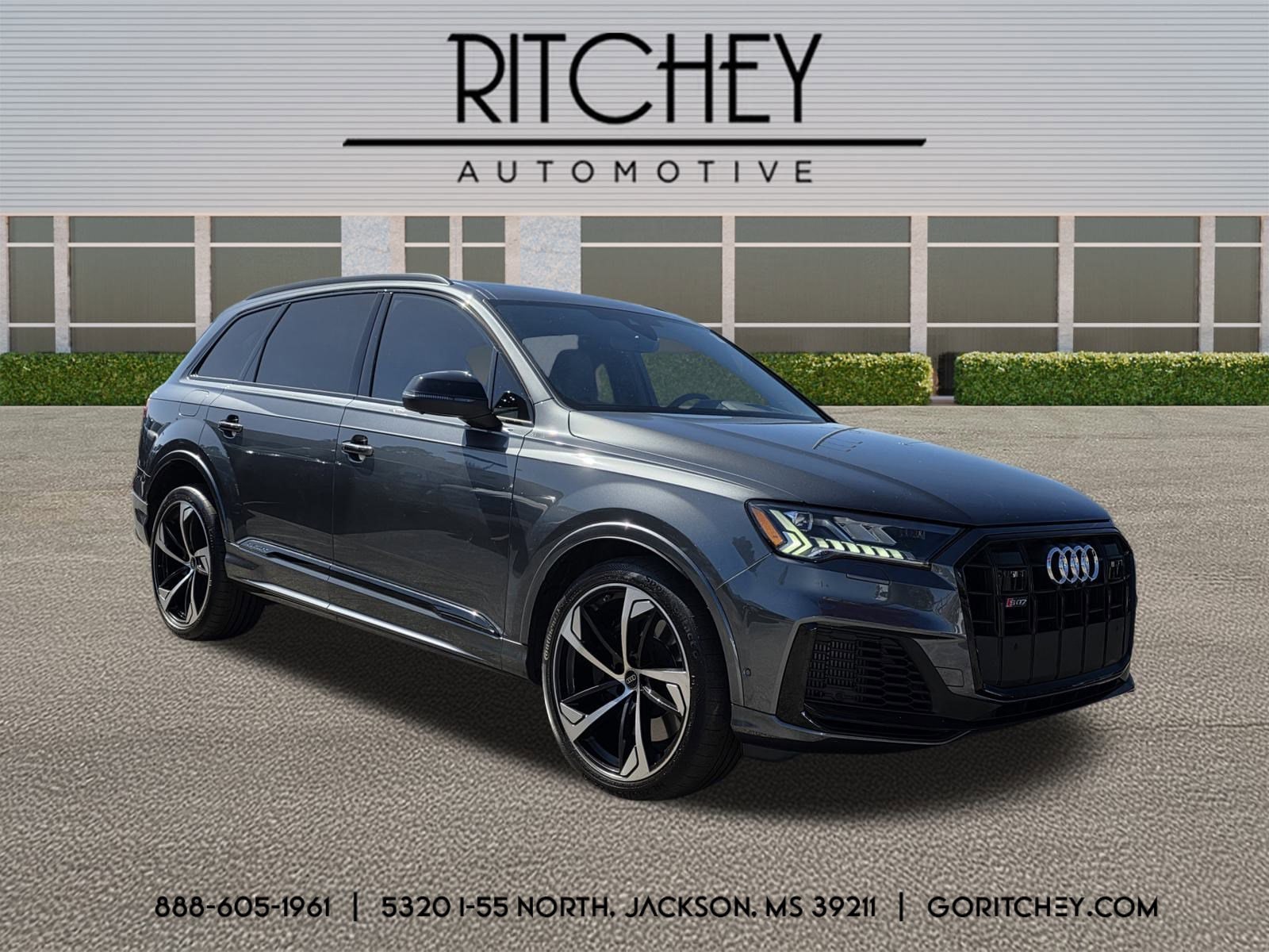2024 Audi SQ7 SUV 
