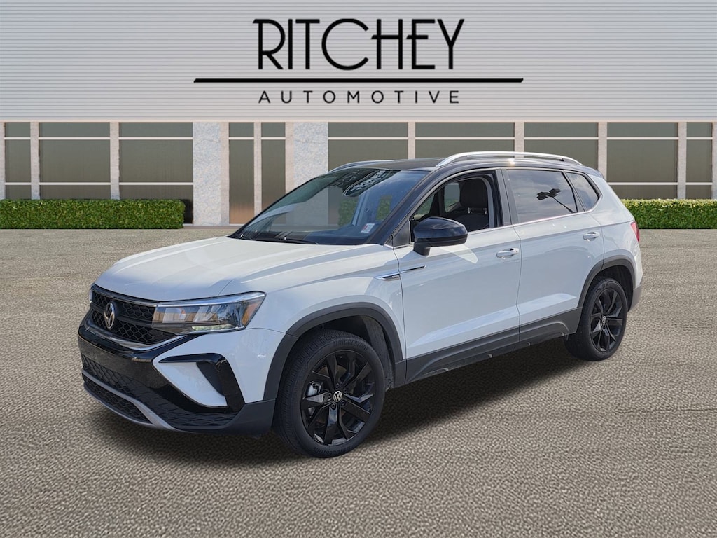 Used 2024 Volkswagen Taos SE SUV