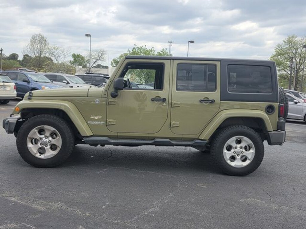 Used 2013 Jeep Wrangler Unlimited Unlimited Sahara SUV