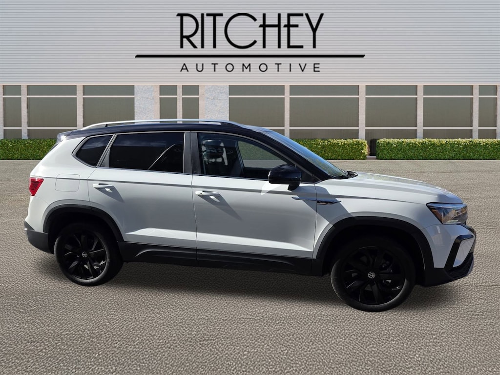 Used 2024 Volkswagen Taos SE SUV