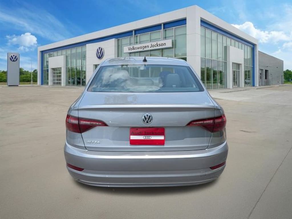 Used 2021 Volkswagen Jetta SEL Sedan