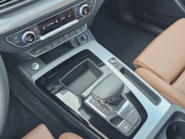 2025 Audi Q5 Premium - Photo 19