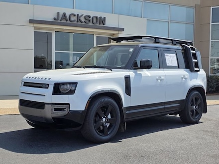 2024 Land Rover Defender 110 X-Dynamic SE SUV