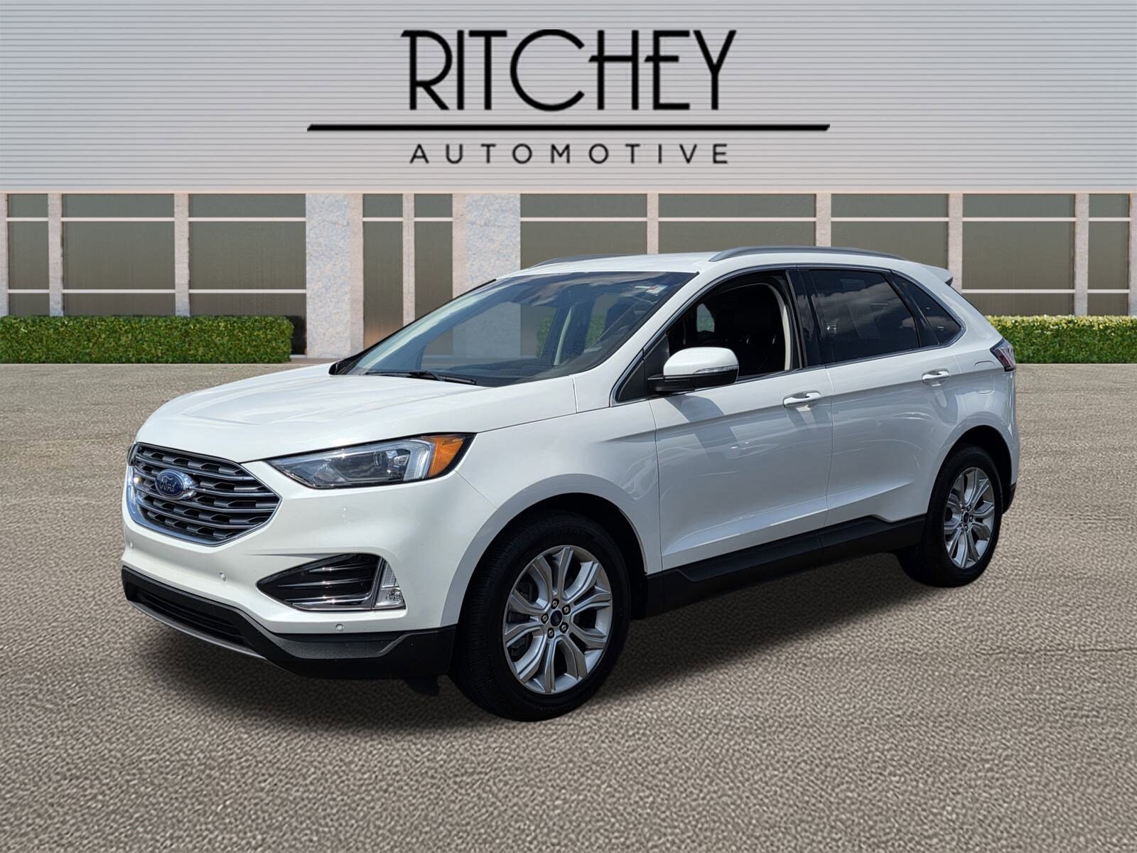 2022 Ford Edge Titanium photo 3