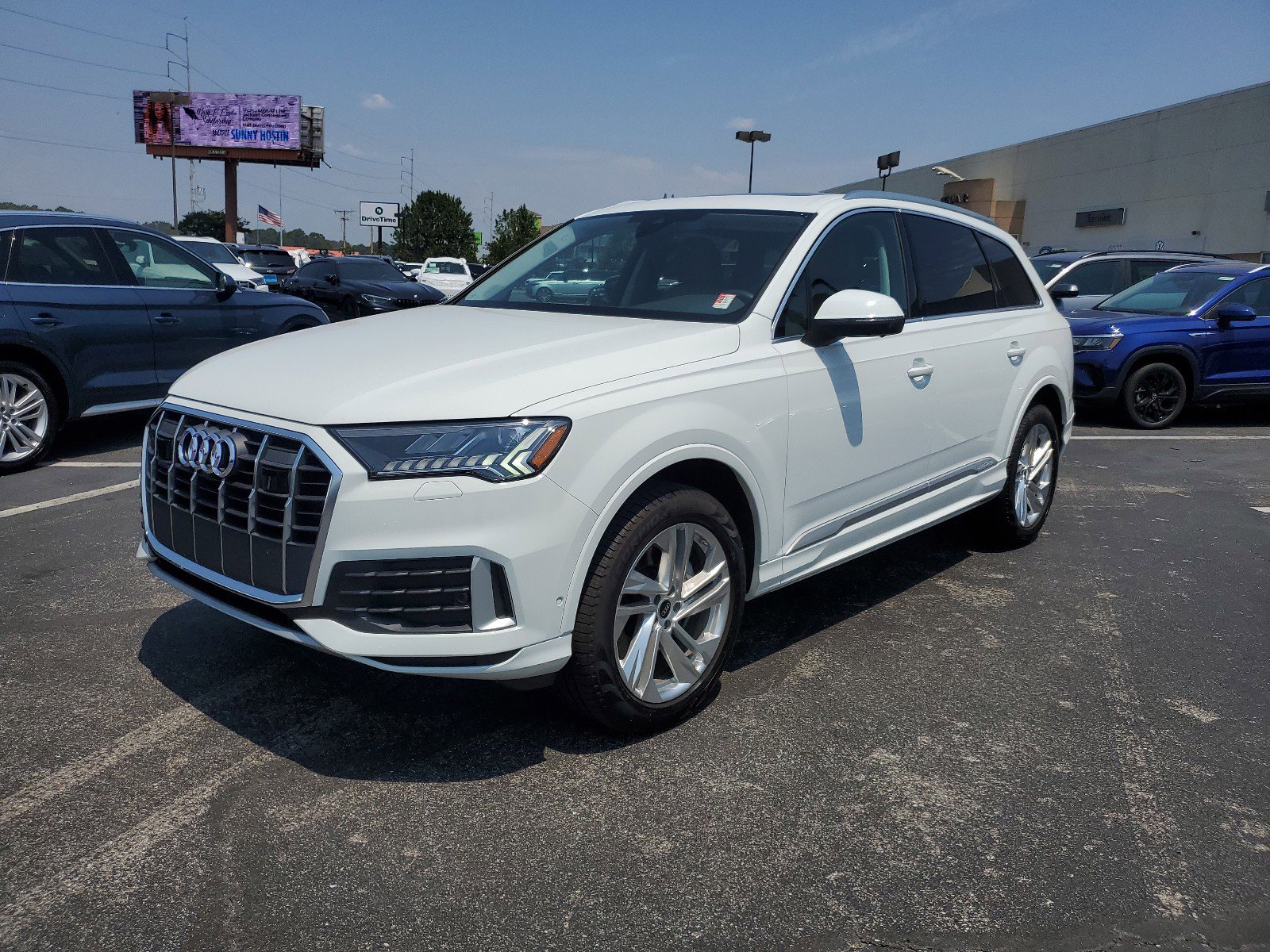 Used 2024 Audi Q7 Premium Plus with VIN WA1LCBF74RD001852 for sale in Jackson, MS