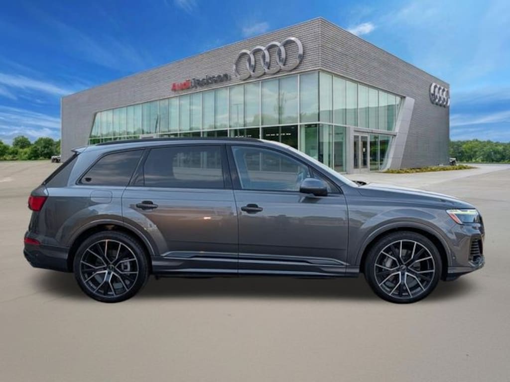 Certified 2025 Audi Q7 55 Prestige SUV