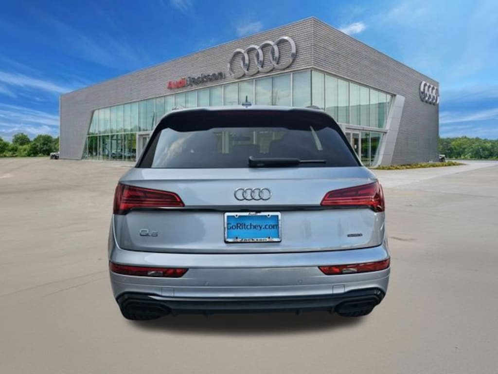 Certified 2025 Audi Q5 45 S Line Premium SUV