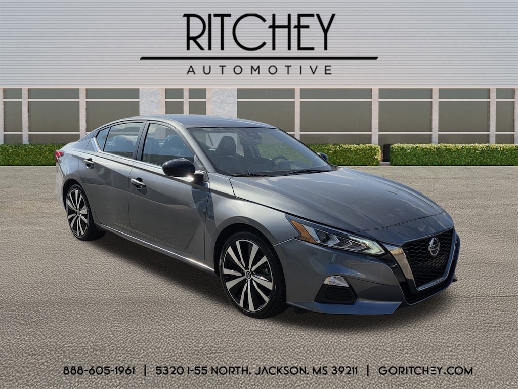 Used 2022 Nissan Altima 2.5 SR Sedan