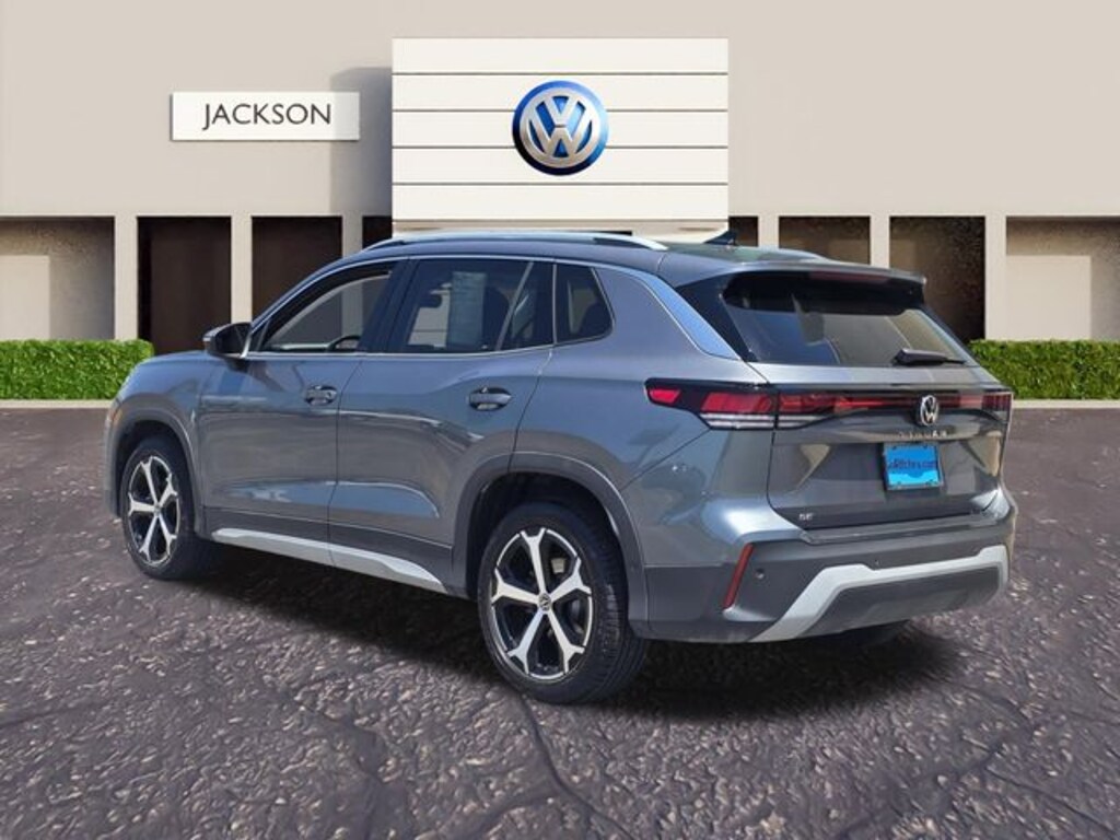 Used 2025 Volkswagen Tiguan 2.0T SE SUV