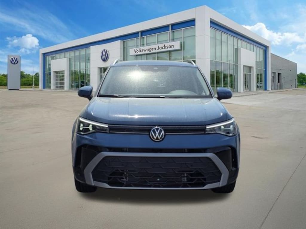 Used 2025 Volkswagen Taos 1.5T SE SUV