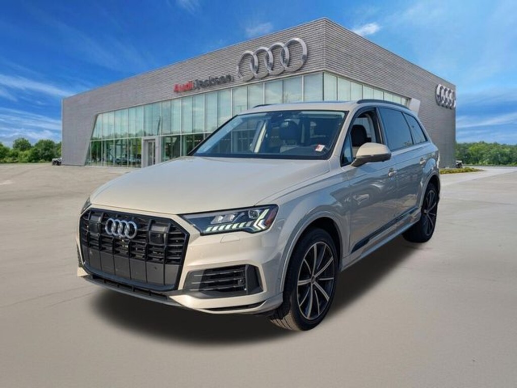Used 2024 Audi Q7 55 Premium Plus SUV