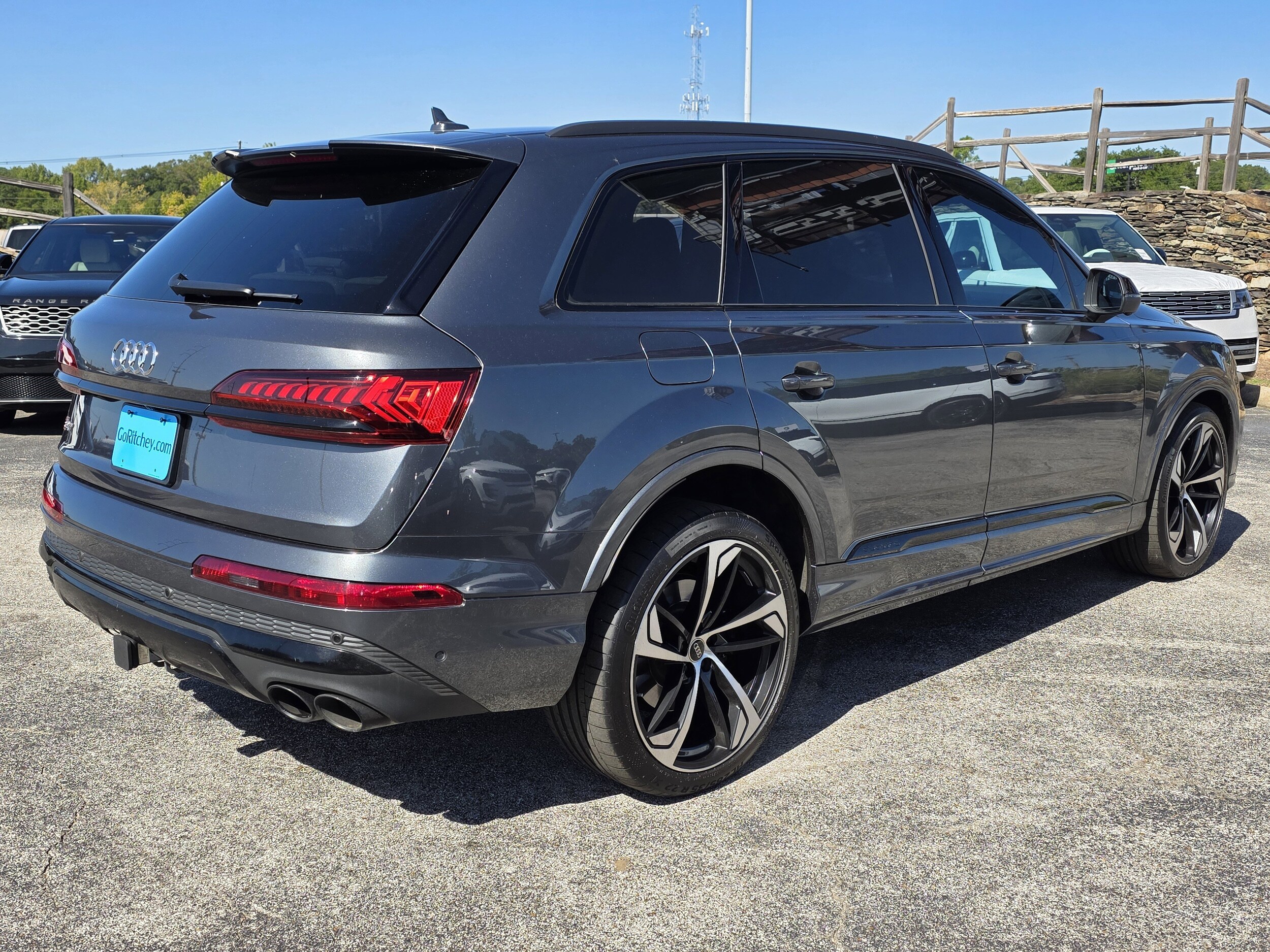 2024 Audi SQ7 Prestige photo 3