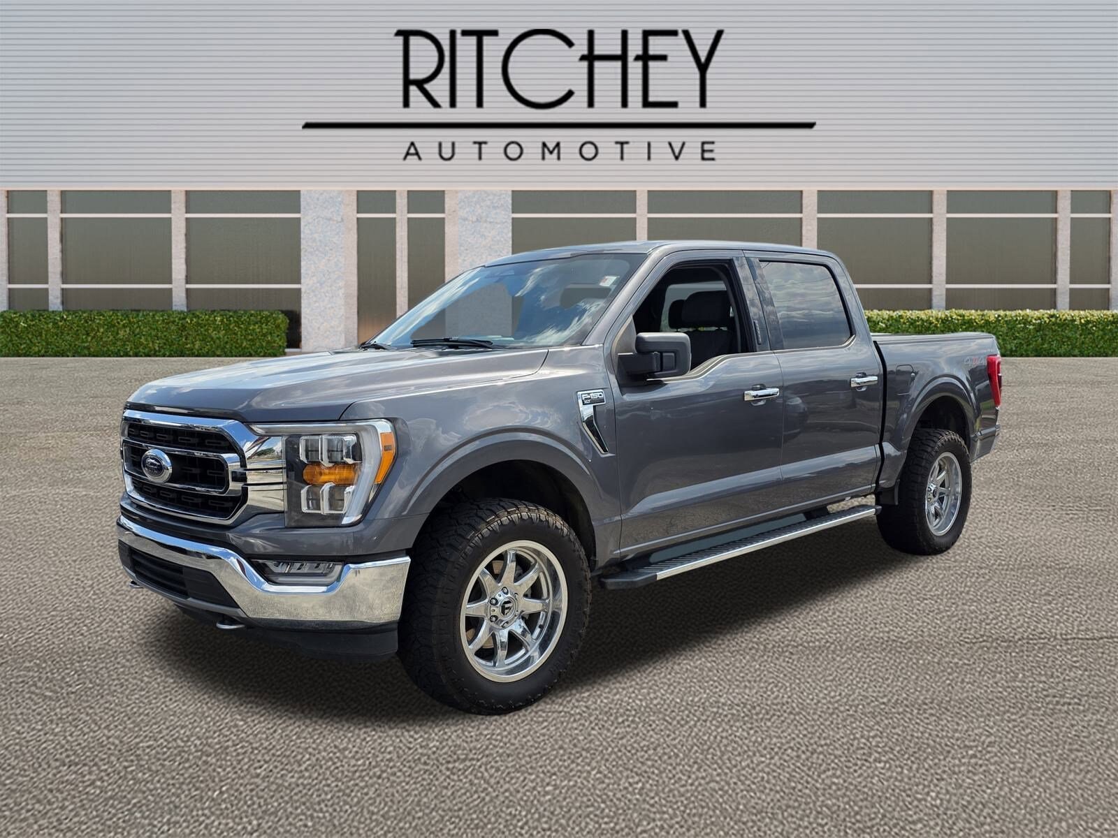 2021 Ford F-150 XLT photo 3
