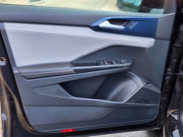 2024 Volkswagen Taos SE - Photo 23