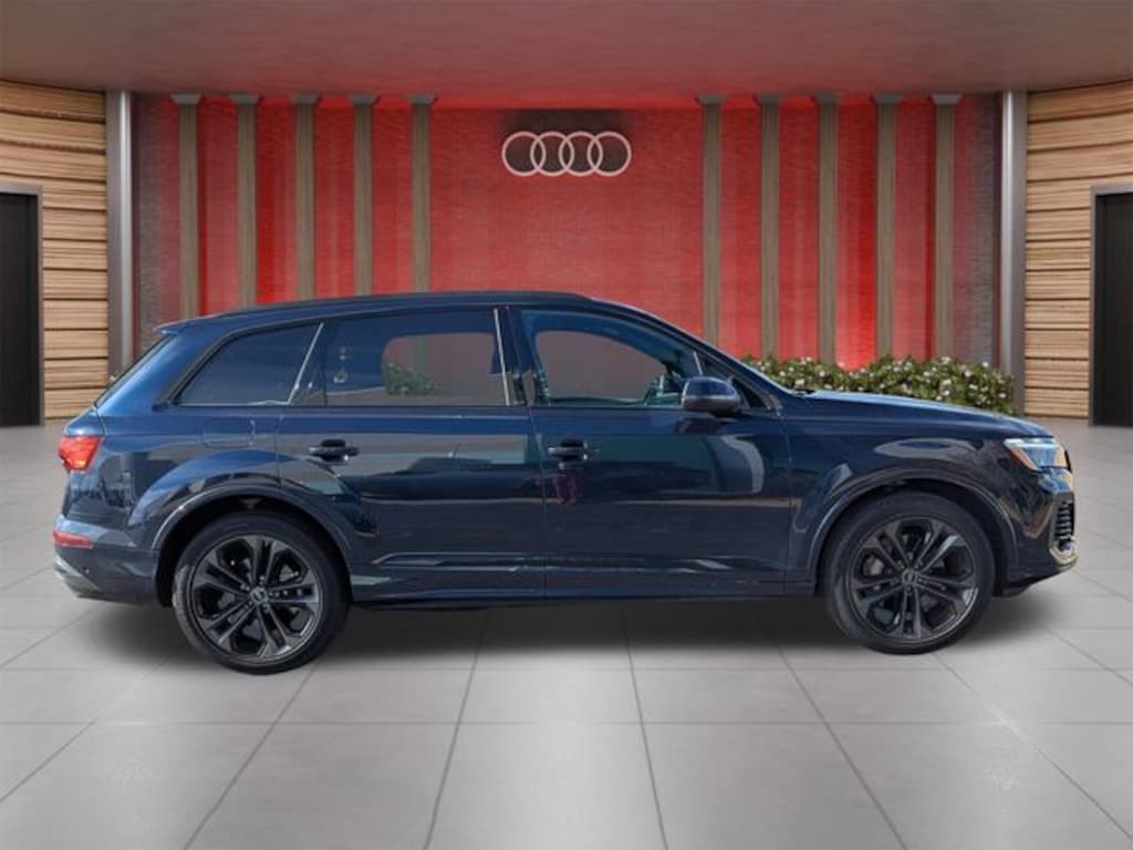 Certified 2025 Audi Q7 55 Premium Plus SUV