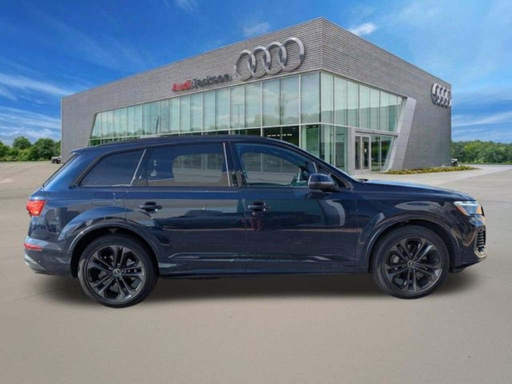 Certified 2025 Audi Q7 55 Premium Plus SUV