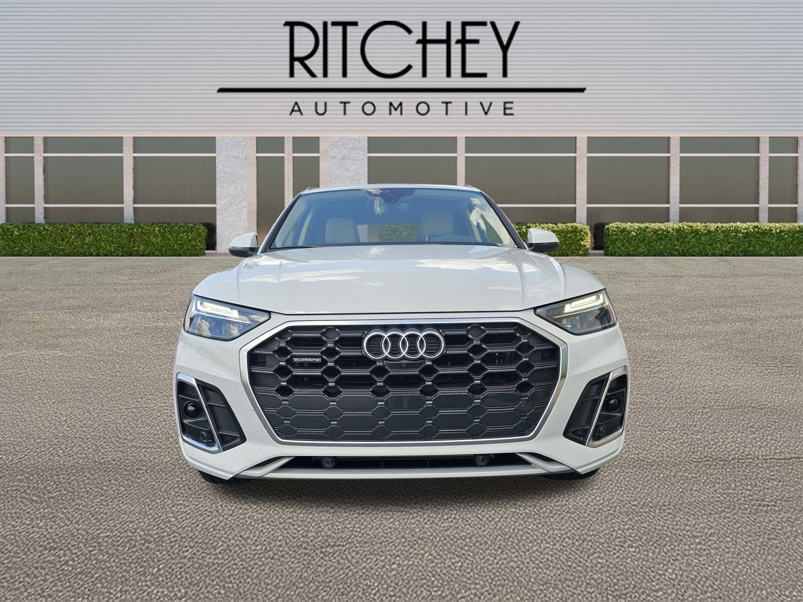 2025 Audi Q5 S line Premium Plus photo 2