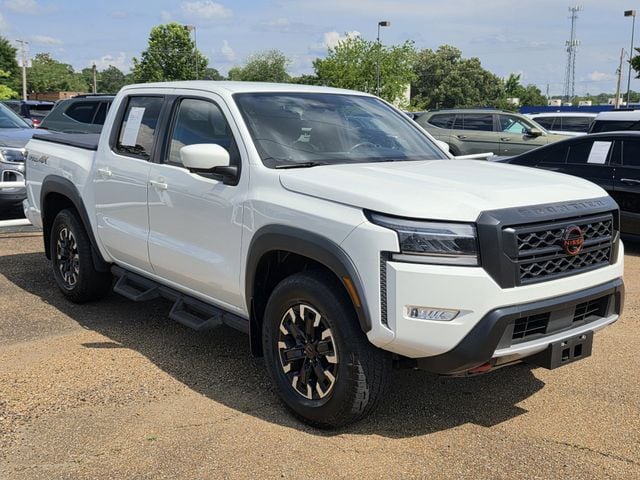 2023 Nissan Frontier PRO-4X Crew Cab 4X4's photo
