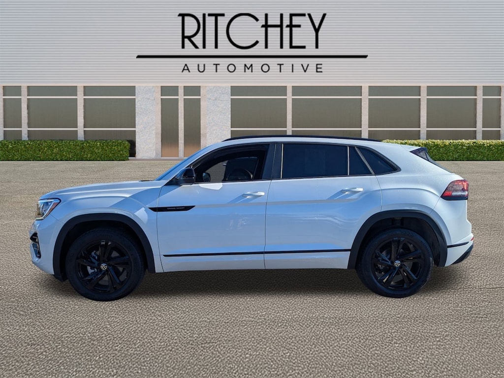 Used 2025 Volkswagen Atlas Cross Sport 2.0T SEL R-Line Black SUV