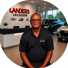 Staff member Arthur Taylor from ID_ef0b68d3f497