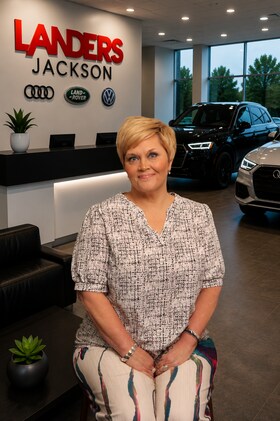Staff member Danielle Weakley from ID_f1aad69d48d9