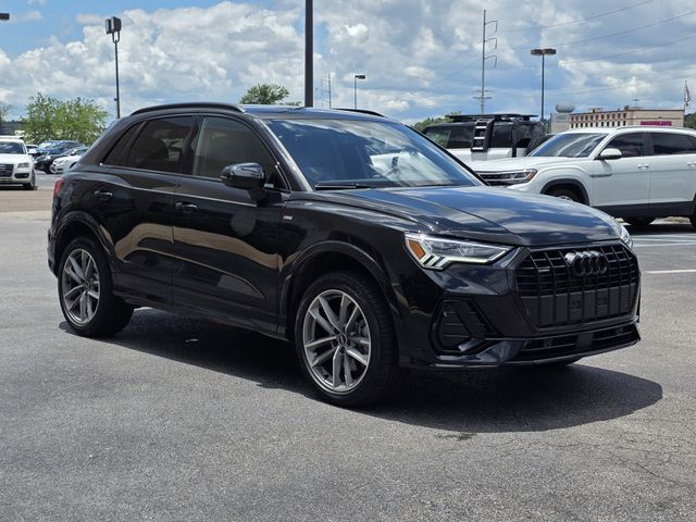 2025 Audi Q3 45 TFSI S Line Premium quattro's photo