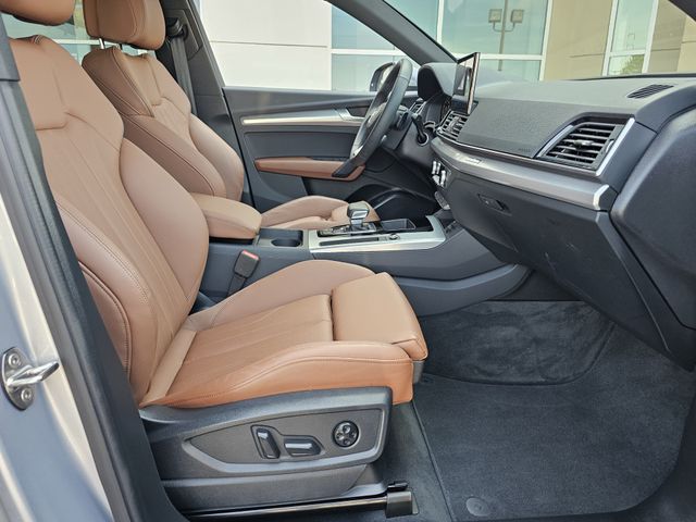 2025 Audi Q5 Premium - Photo 24