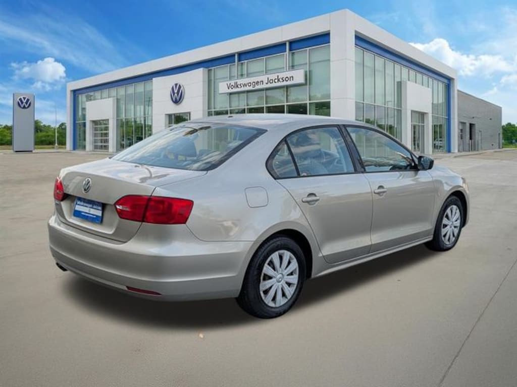 Used 2014 Volkswagen Jetta 2.0L S Sedan