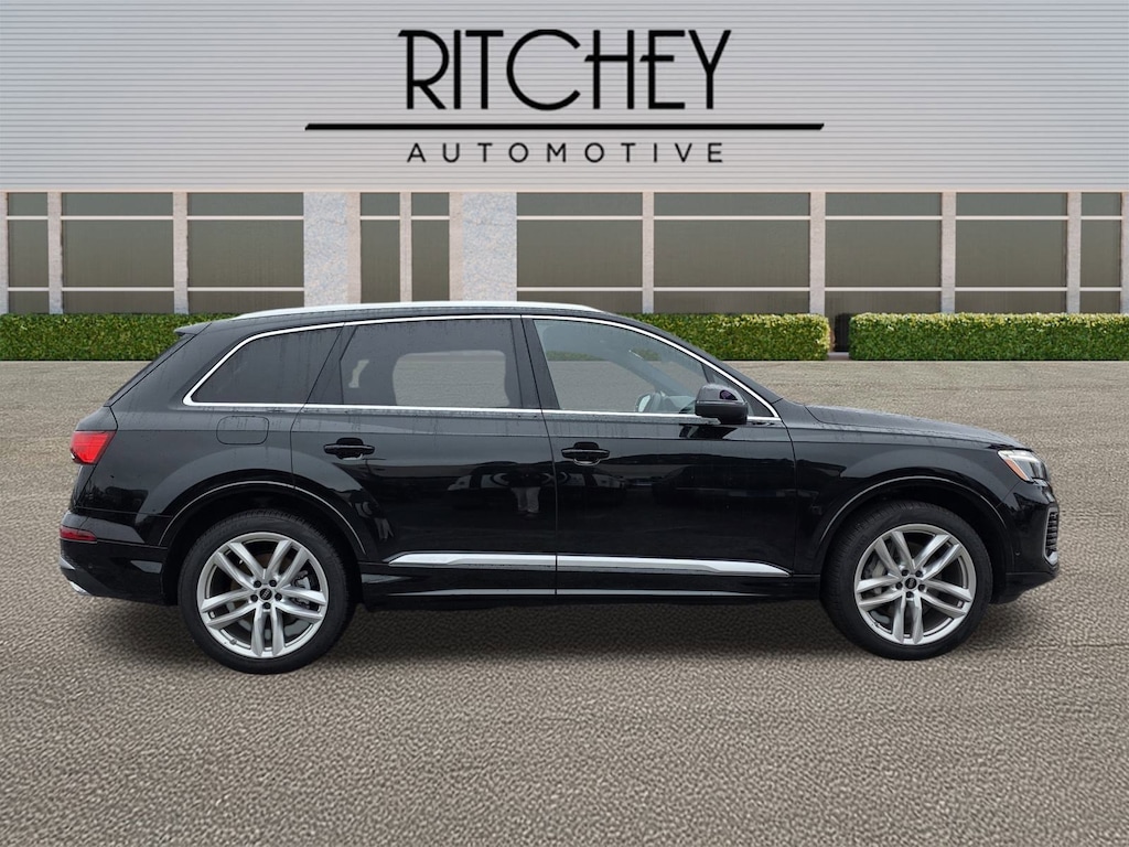 Used 2025 Audi Q7 Premium Plus SUV