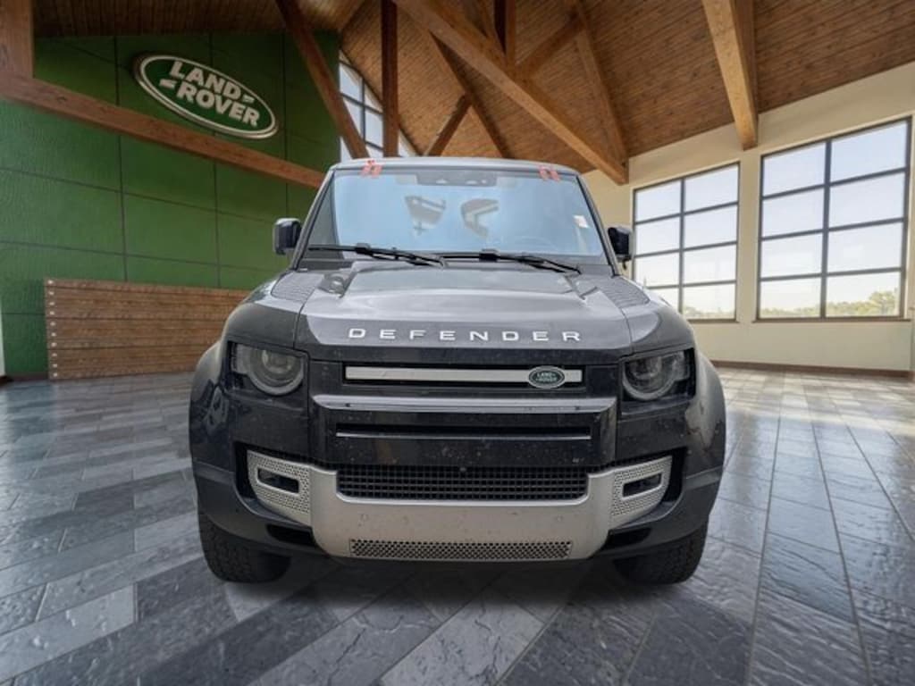 Used 2024 Land Rover Defender 110 X-Dynamic SE SUV