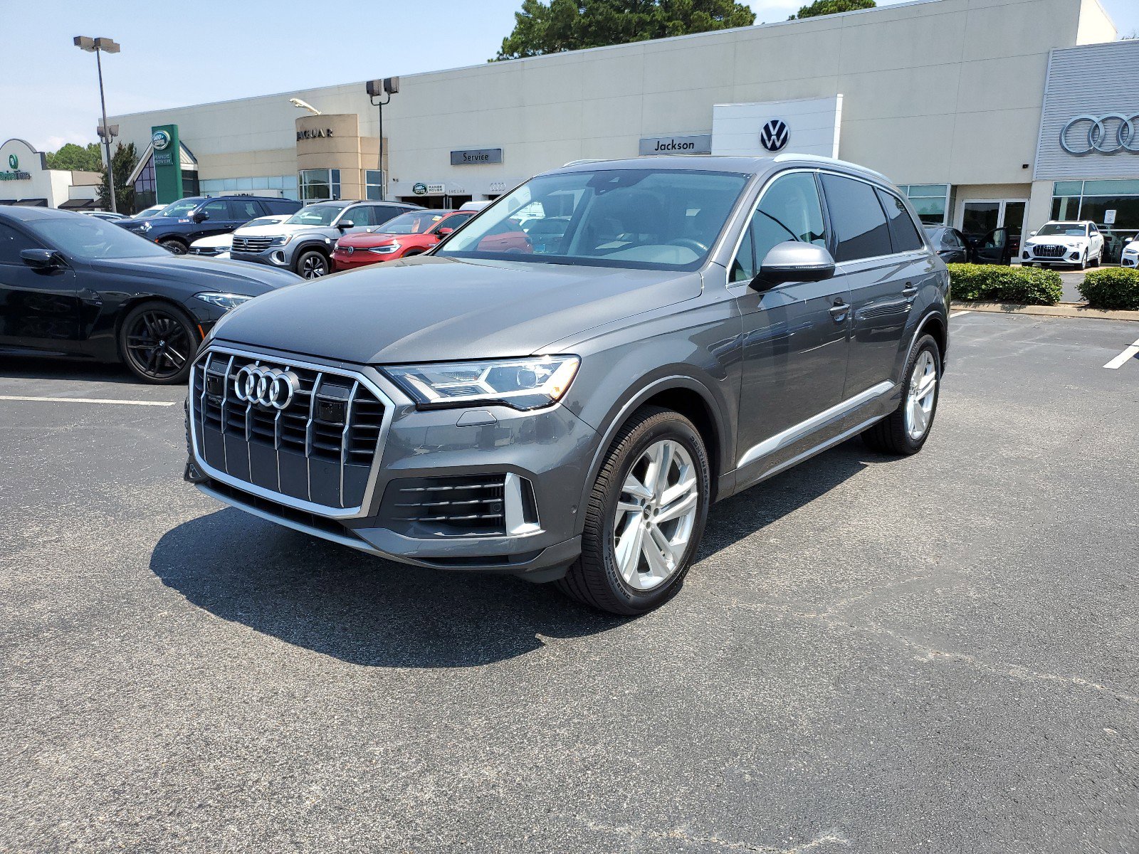 Used 2022 Audi Q7 Premium Plus with VIN WA1LXBF77ND009832 for sale in Jackson, MS